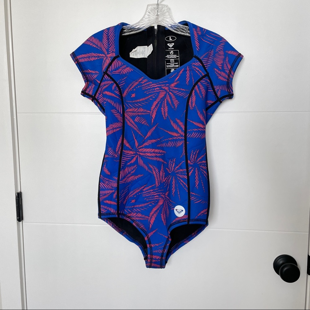 Roxy spring suit